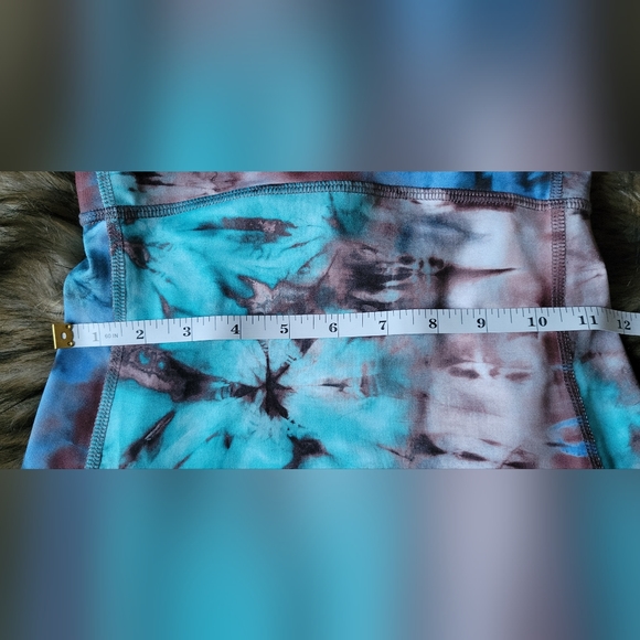 NWT Tie Dye  Mika Yoga/dance Top Size Small NWT - Picture 5 of 9